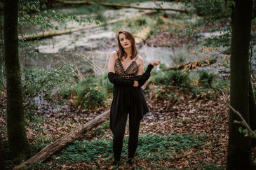 Bild von taliska-shooting-wald-6.jpg