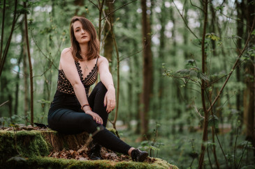 Bild von taliska-shooting-wald-15.jpg