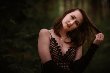 Bild von taliska-shooting-wald-23.jpg