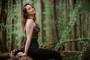 Bild von taliska-shooting-wald-10.jpg