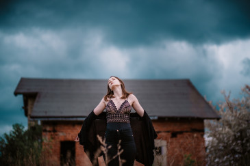 Bild von taliska-shooting-wald-25.jpg